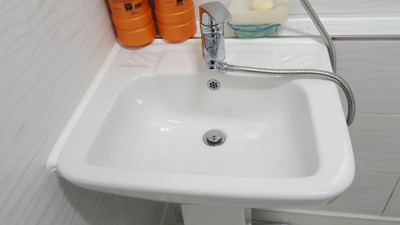 Ocean Capsule Guesthouse Каннын Экстерьер фото
