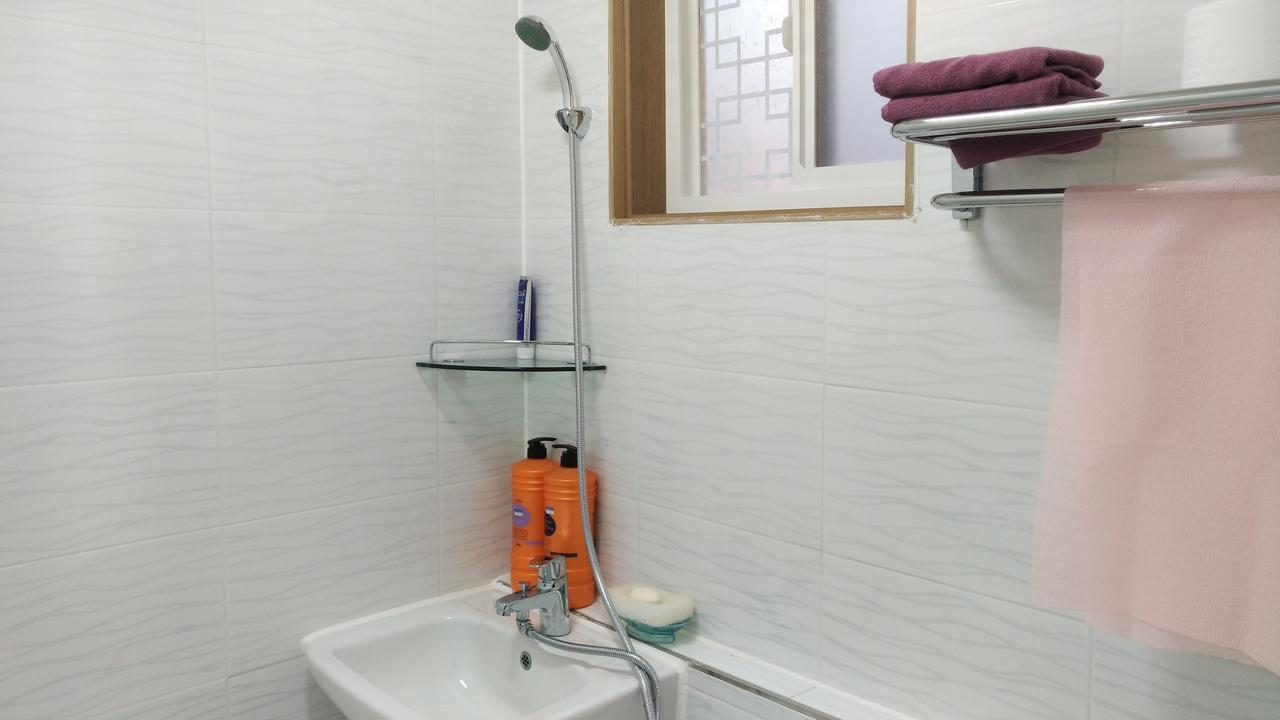 Ocean Capsule Guesthouse Каннын Экстерьер фото